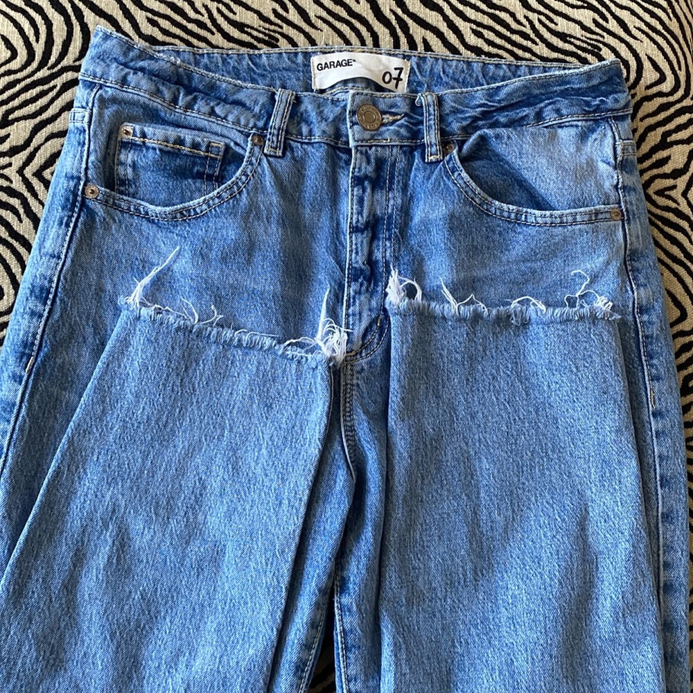 Garage Mom Jean 7 Cut off Tapered High Rise Light Denim Jean